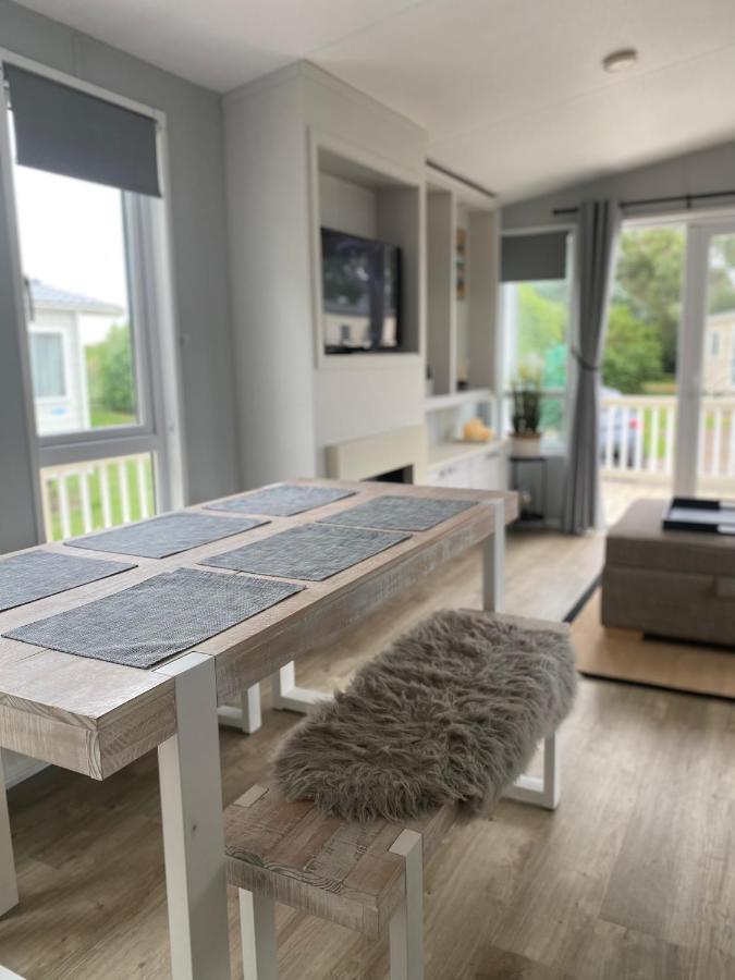 Kingfisher Quay Lodge Clacton-on-Sea Exterior foto